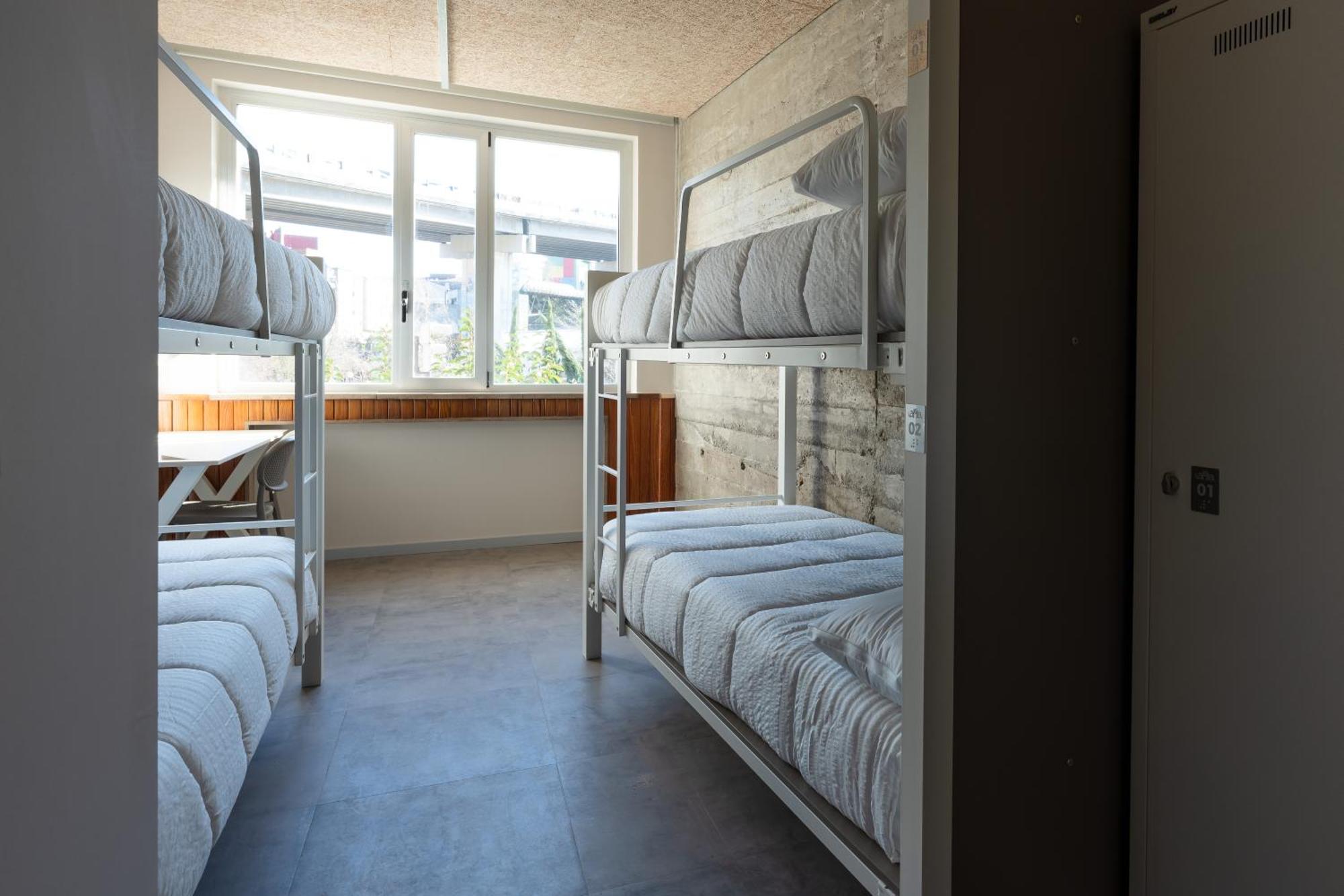 Lamia Bbk Women Hostel-Solo Mujeres ビルバオ エクステリア 写真